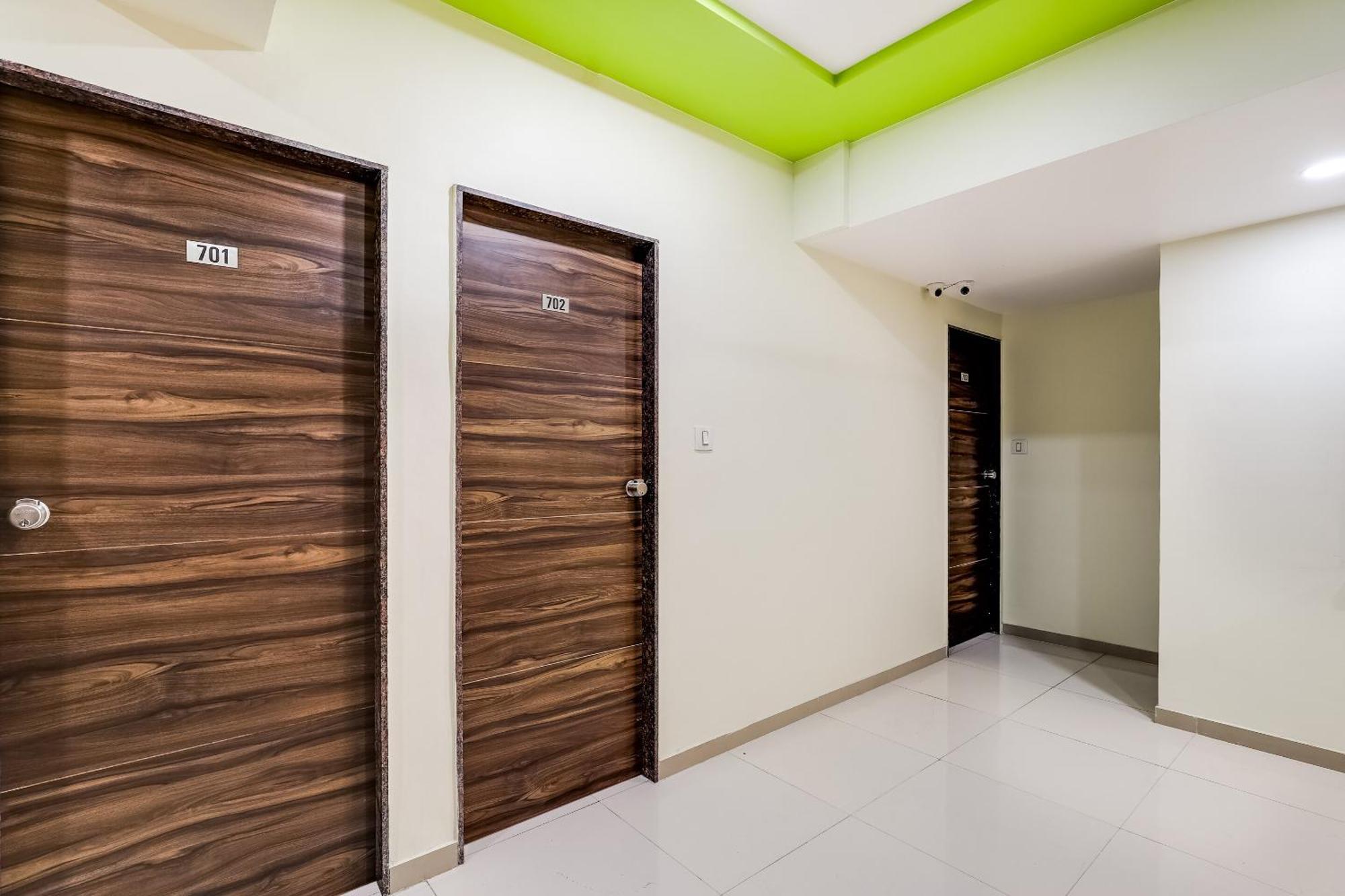 Collection O Hotel Alice Ahmedabad Exteriör bild