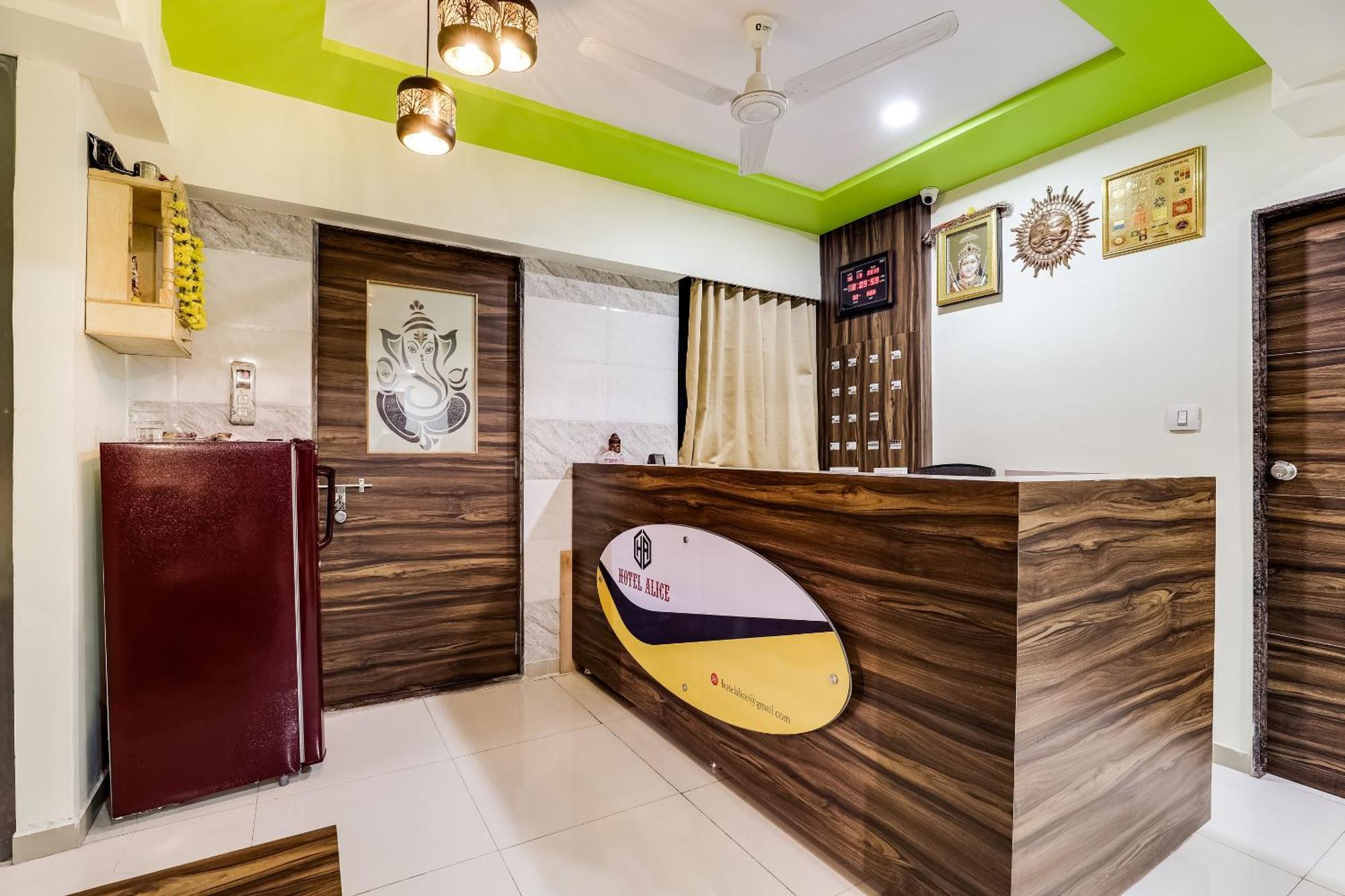 Collection O Hotel Alice Ahmedabad Exteriör bild